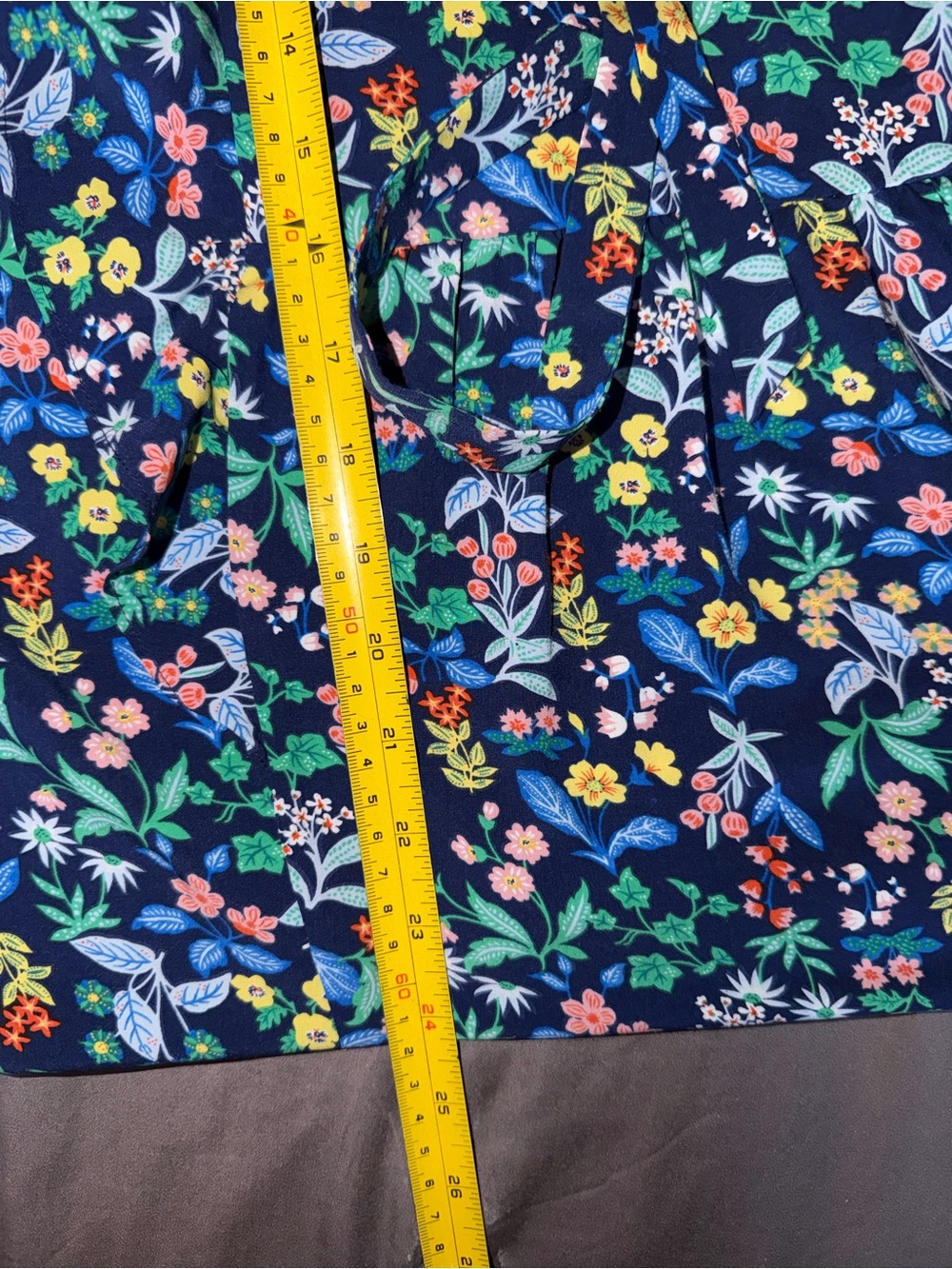 RW&CO. Navy Multicolor Floral Ruffled Tie-Detail Blouse - Picture 7 of 9